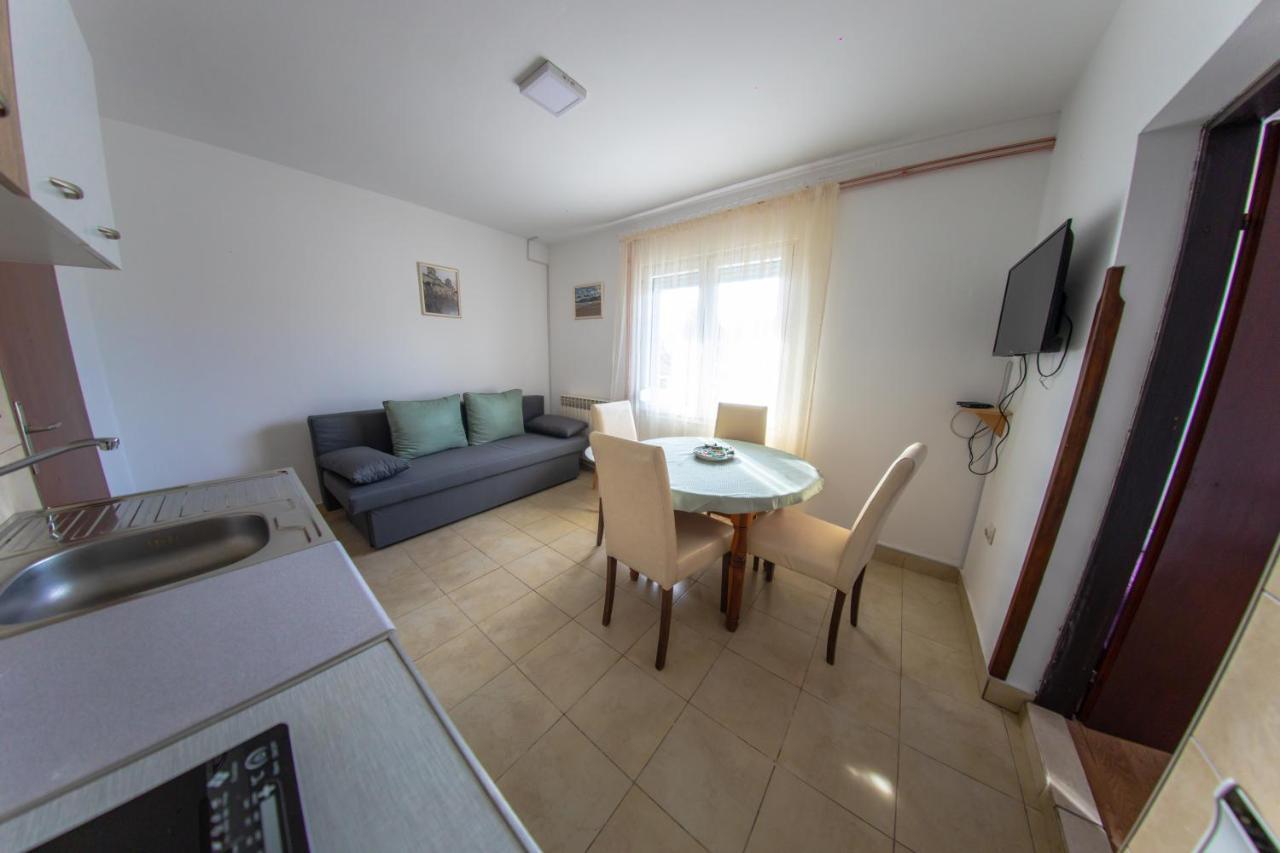 Apartman Kokin Brod Luaran gambar